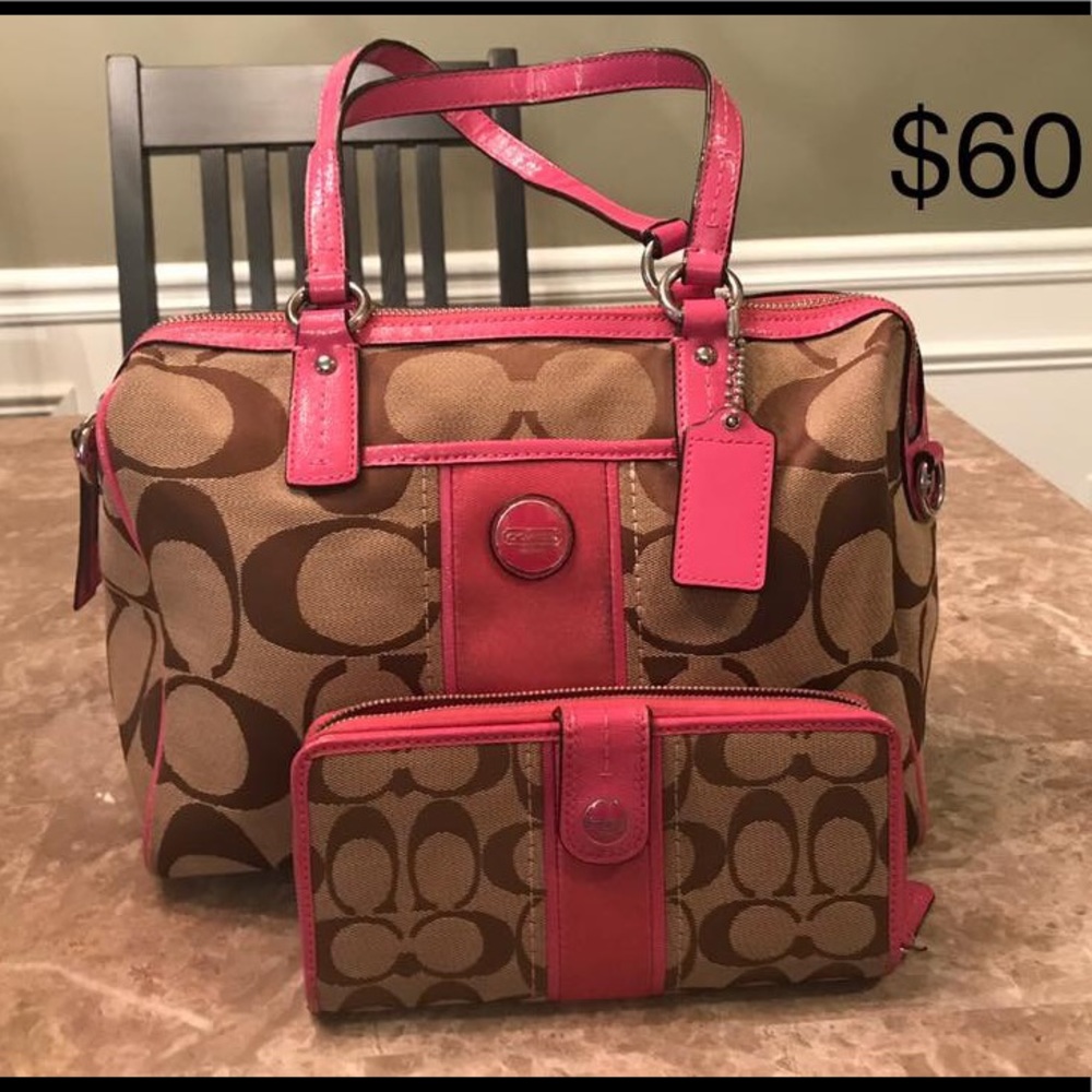Coach purse and wallet
